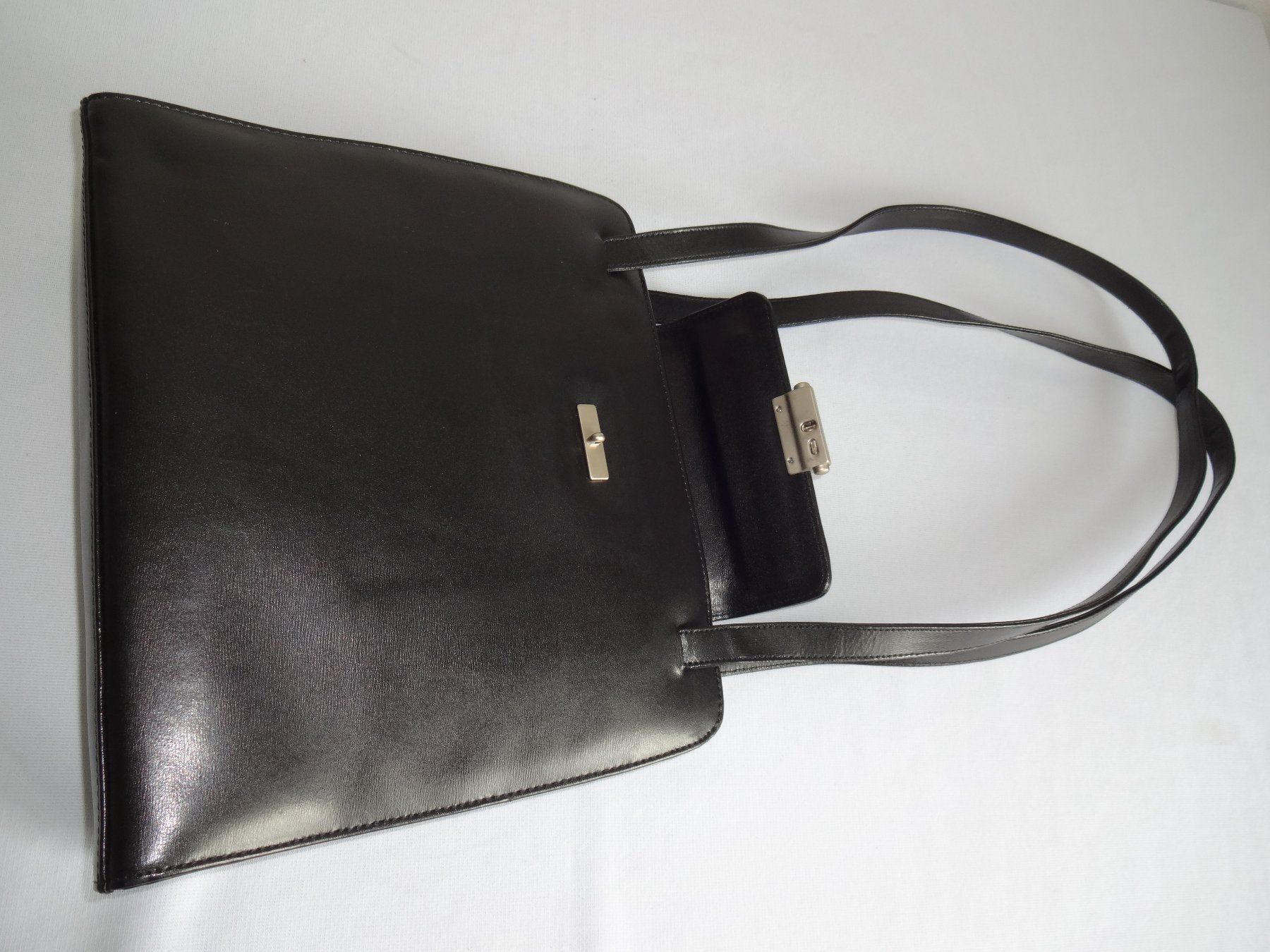 Mandarina Duck Borse da donna: *** MANDARINA DUCK *** Echtleder Umhängetasche – Usato da Frauenfeld venduto da rey06 8