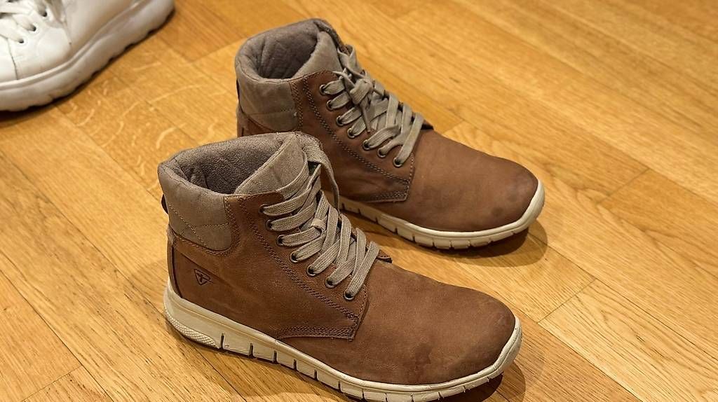 Scarpe da donna: Tamaris Stiefel Grösse 40 – Usato da Matten b. Interl venduto da atc_p2hb 3