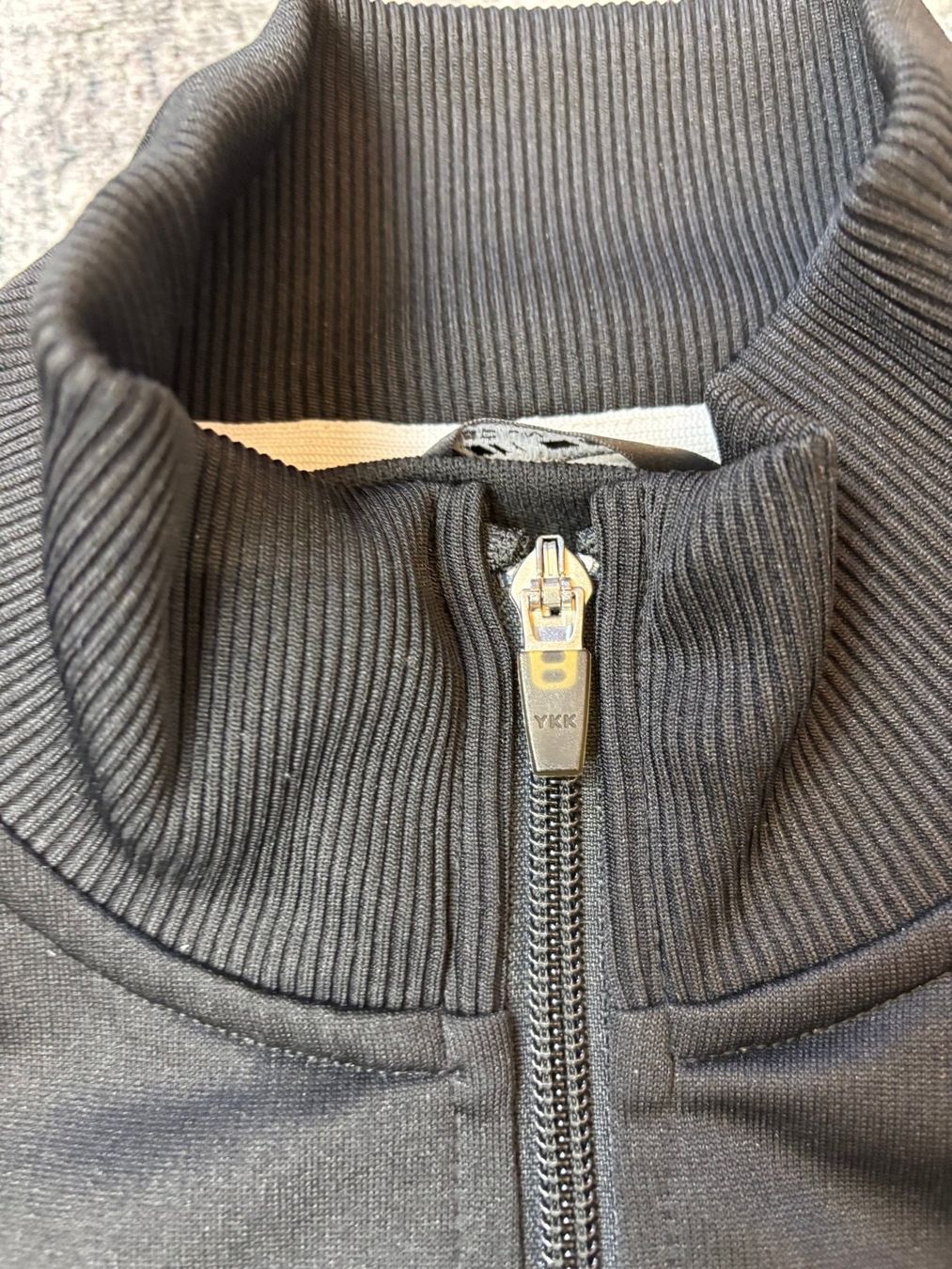 Uniqlo Giacche: Y2k Uniqulo Trainingsjacke (M) – Usato da Tägerwilen venduto da Akh.Boutique 2
