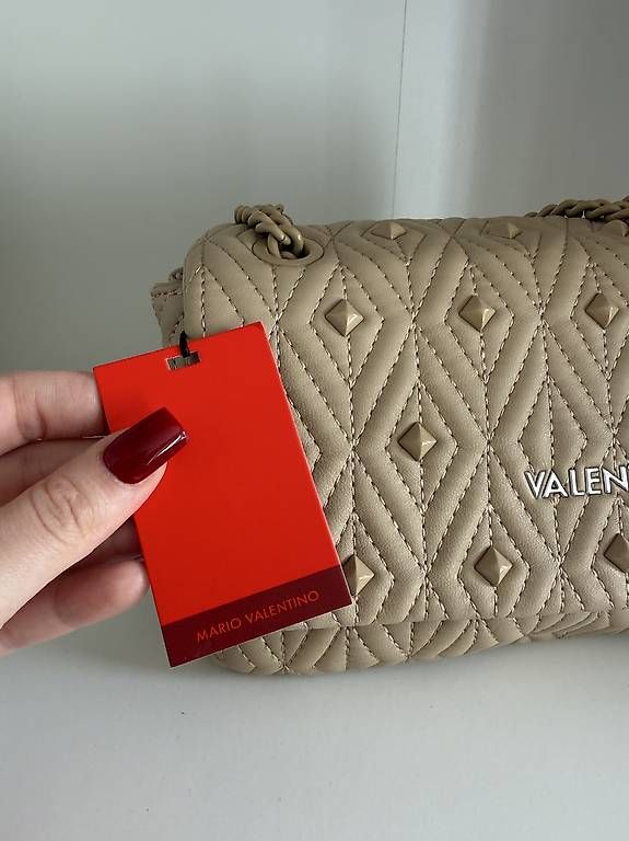 Sacs femmes: Tasche Valentino – Neuf avec emballage d'origine à Lyss par Alessaaa 1