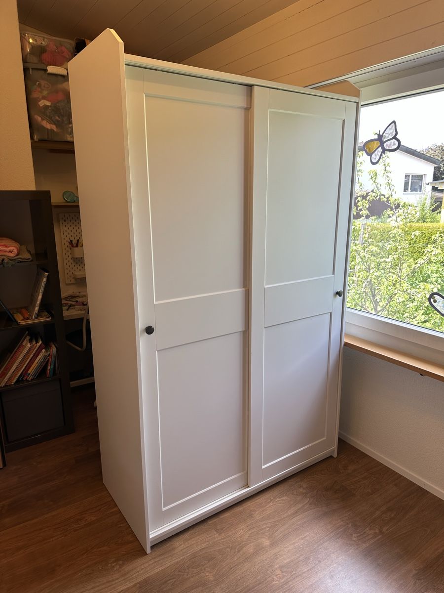 Armadi: Top Kleiderschrank ab CHF 1.00!! – Usato da Wolfhausen venduto da Hole-in-One 3