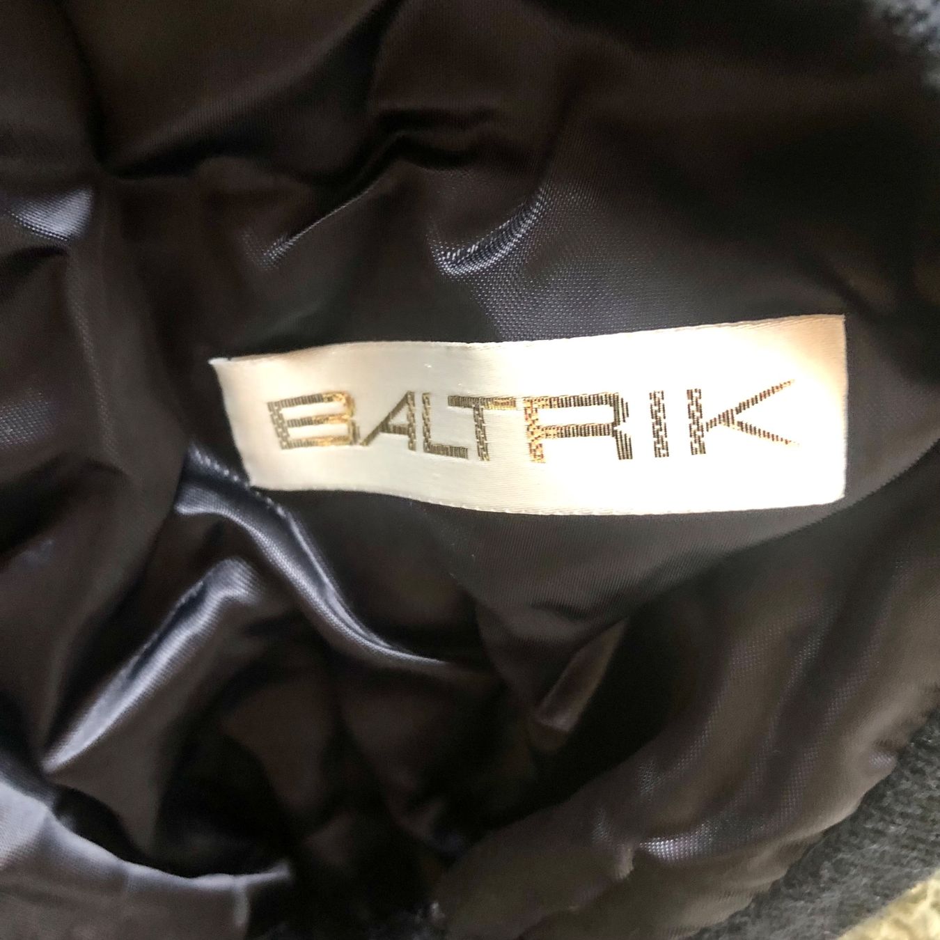 Giacche: Vintage Baltrik Strickjacke, Grösse 42 – Usato da Brienz BE venduto da Kokolea84 4