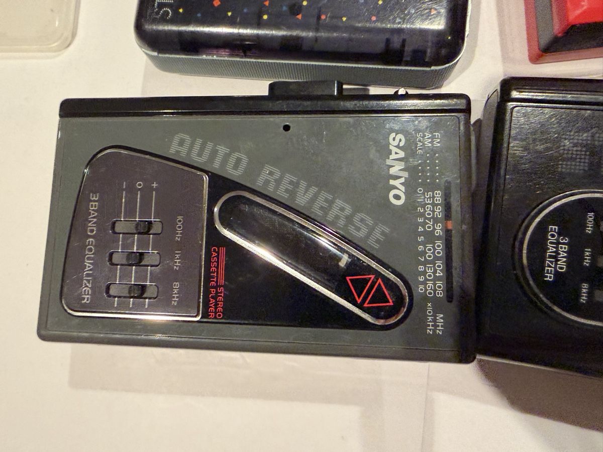 Lettore multimediale portatile: Walkman lot de 4 baladeurs – Usato da Echallens venduto da JAR69 4