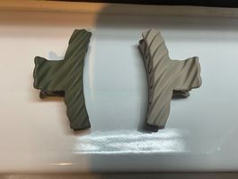 2 Haarspangen in Grün und Beige unbenutzt