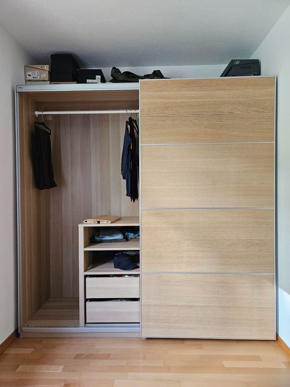 Ikea Armadi: Kleiderschrank / Wardrobe – Usato da Zofingen venduto da vla_5t9w 2
