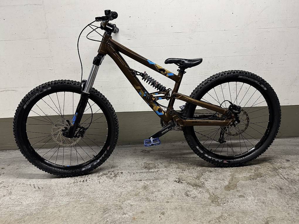 Vélos: Kinder down hill.  – D'occasion à Basel par Geboten