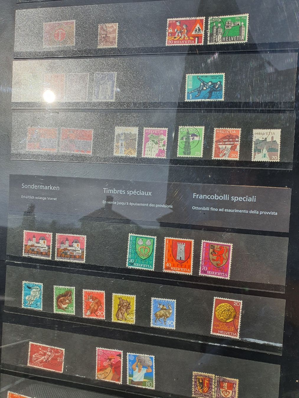 Tutti i francobolli: Présentoir à timbres postes  – Usato da Lavey-Village venduto da Lofoten93 2
