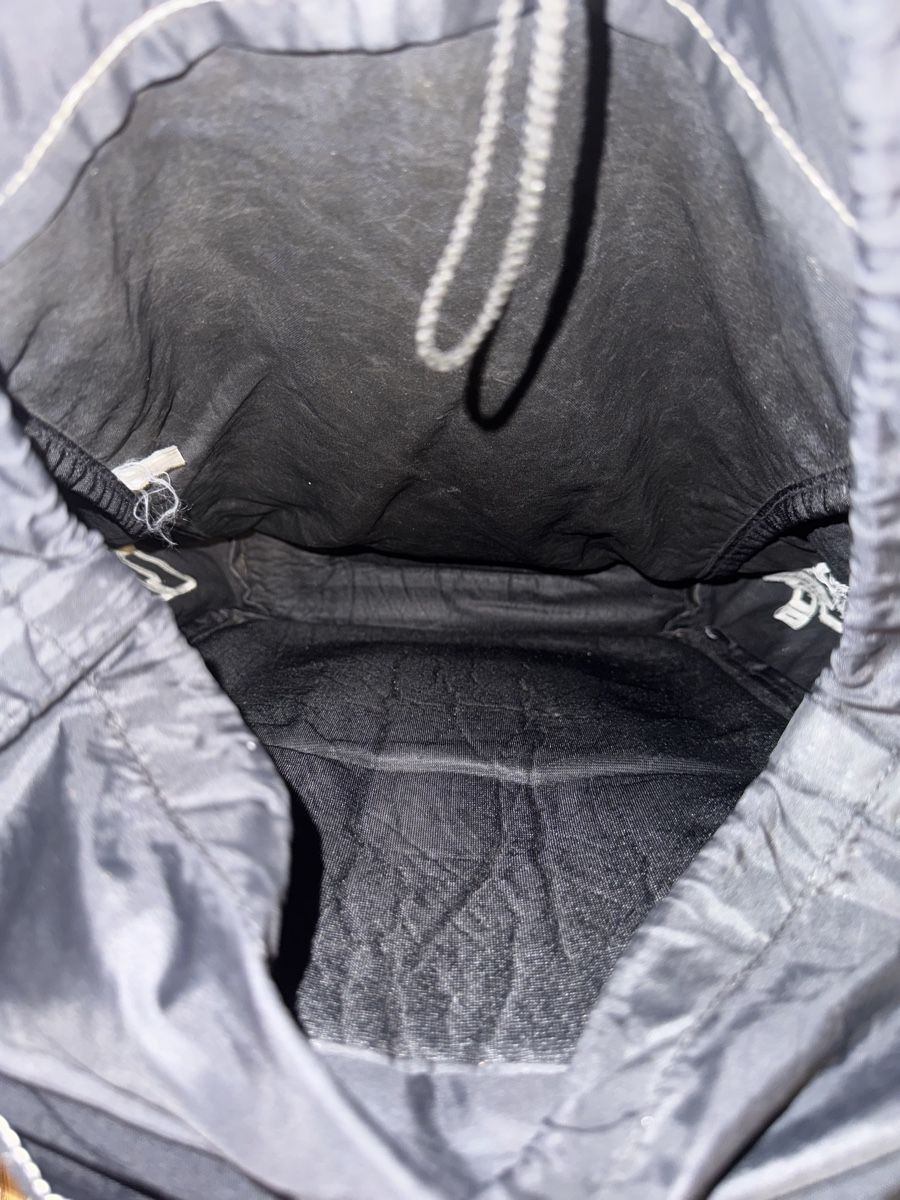 Invicta Zaini: Rucksack Invicta schwarz – Usato da Reiden venduto da ram_w7hf 5