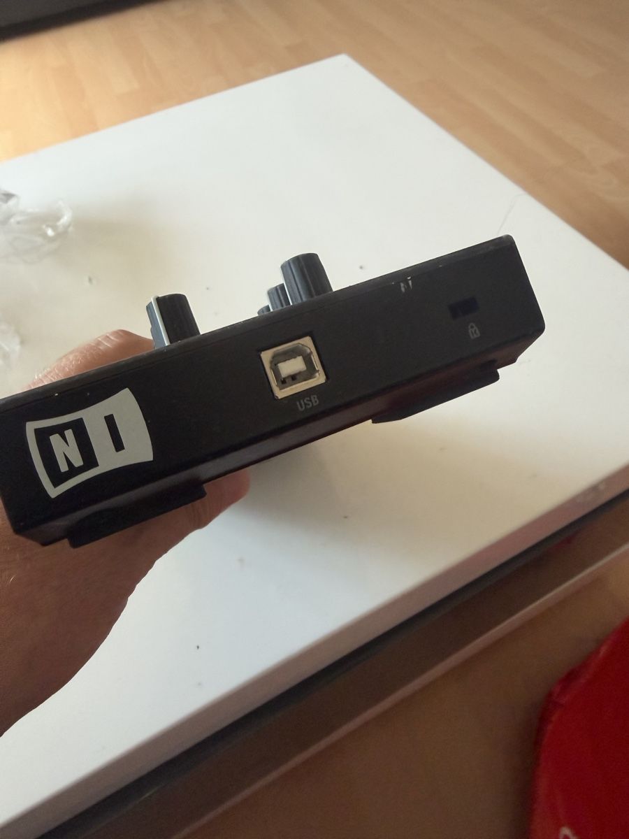 Strumenti musicali: Traktor Kontrol X1 – Usato da Baden venduto da noli.r 3