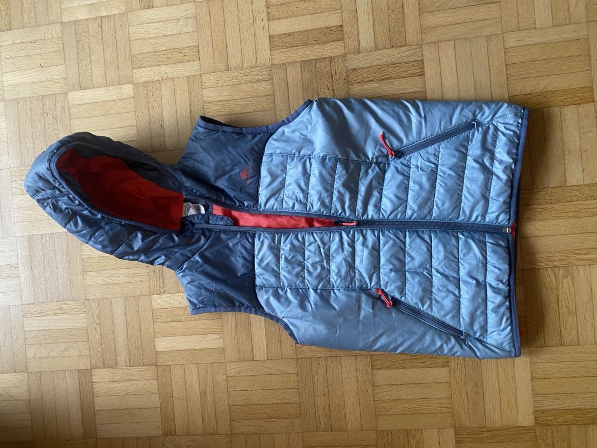 Decathlon Altro abbigliamento per bambina: Weste / ärmellose Jacke  – Usato da Uitikon Waldegg venduto da VK2013 2