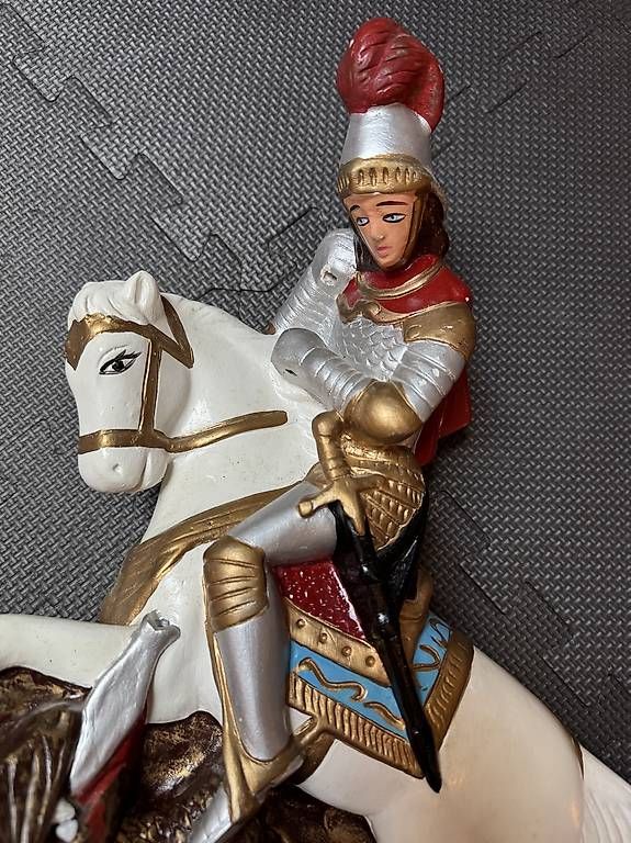 Figuren: Statut St George – Gebraucht aus Cormérod von Ilo.20 1