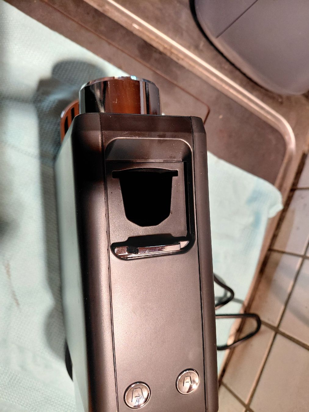Kaffeemaschinen & Espressomaschinen: Satrap Maggia silber Kapselmaschine  – Gebraucht aus Achseten von mon_96j6 3