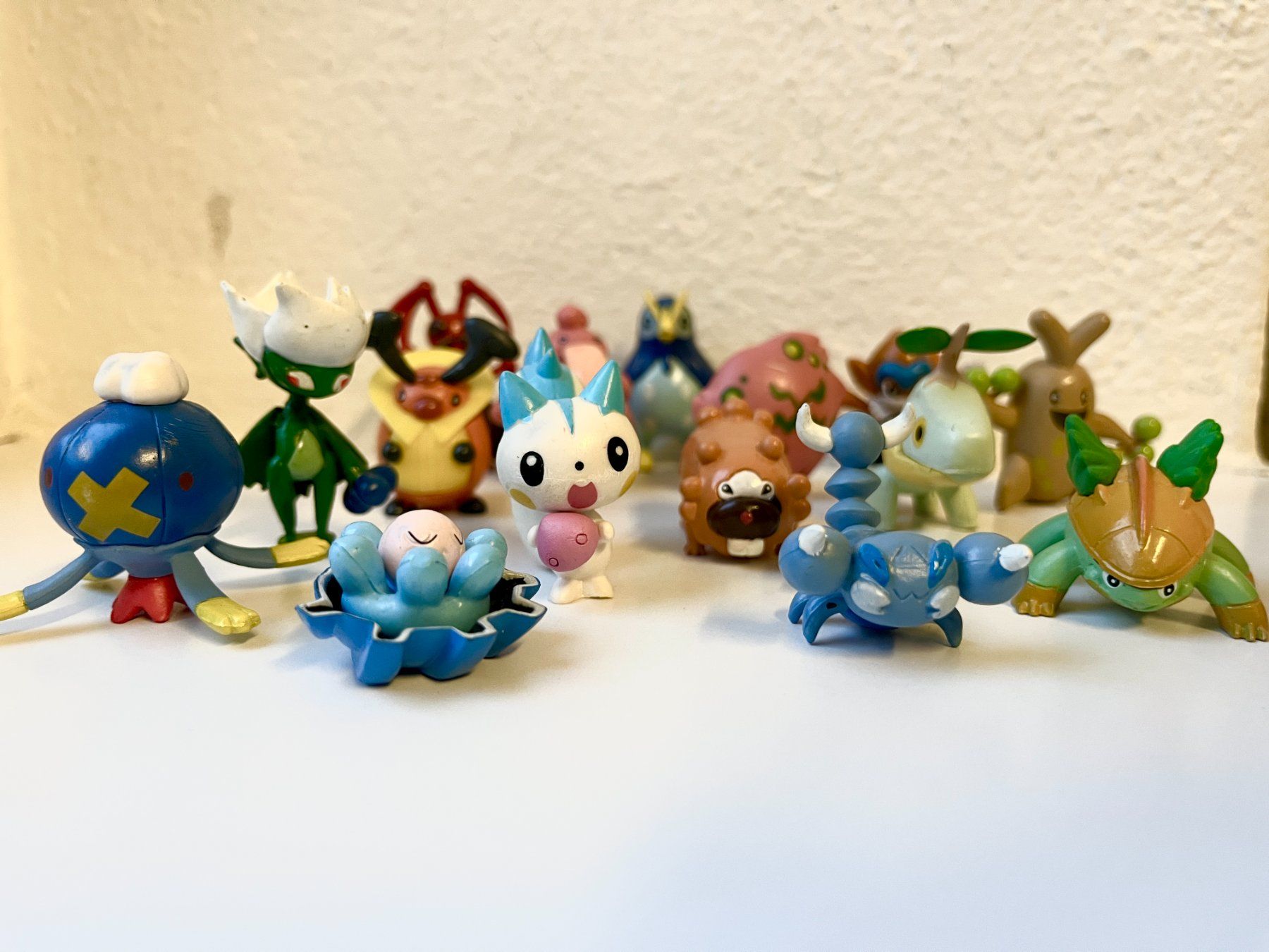 Pokémon Statuette: Pokemon Figuren 15er Set No Name – Usato da Zürich venduto da Allrounders 2