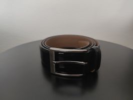 Eleganter Lack Gürtel, schwarz, passt bis 105 kg, wie neu