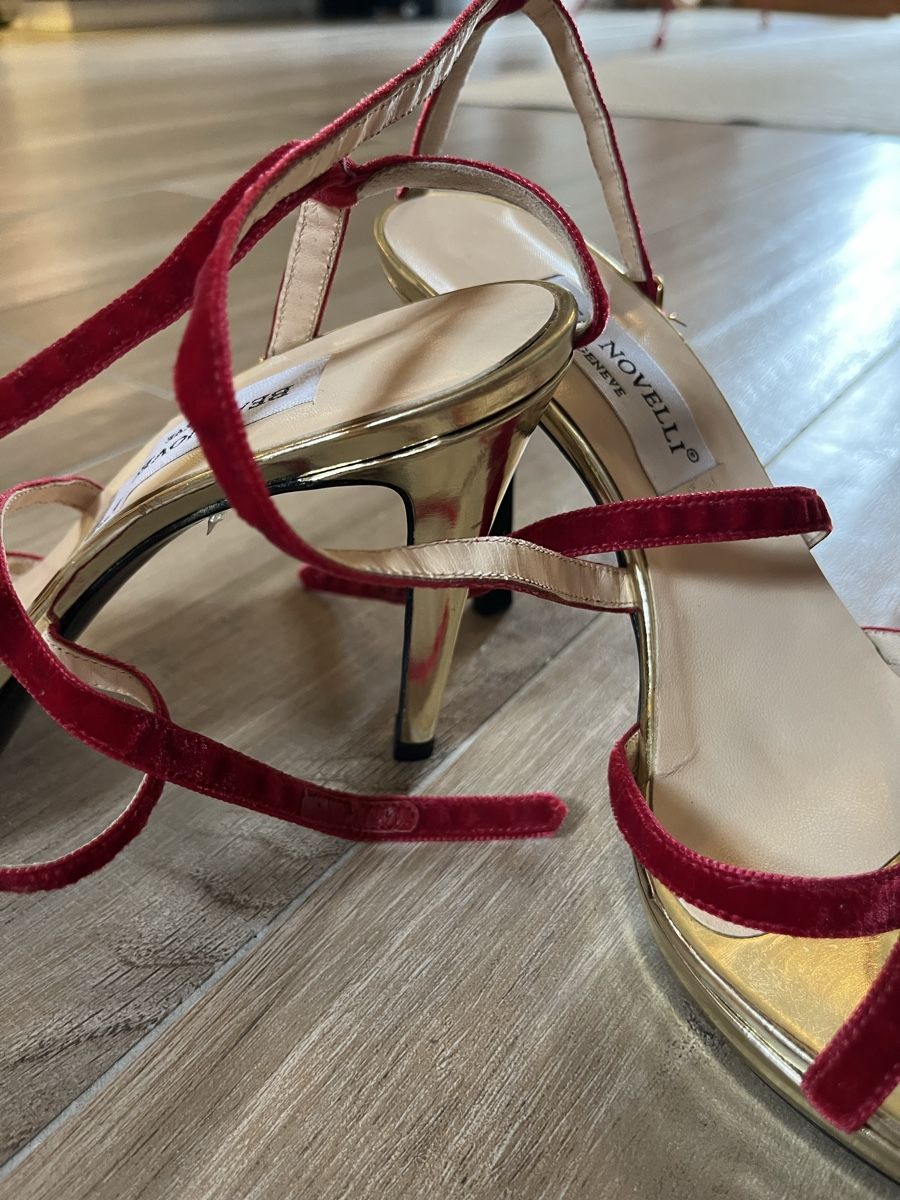 Chaussures femmes: Sandales Bea Noveli – D'occasion à Euseigne par so.ART 7