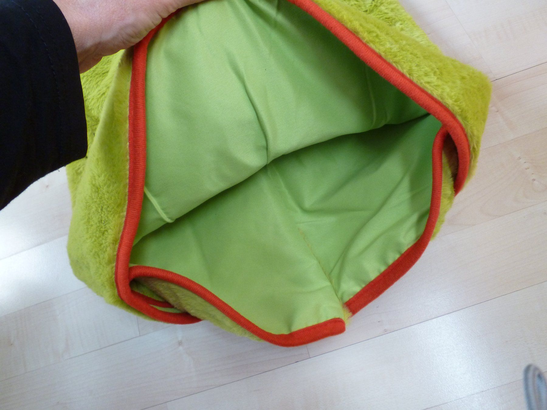 Tutte le decorazioni: GRINCH Tree Skirt / Weihnachtsbaumdecke  NEU – Nuovo (secondo la descrizione) da Dättlikon venduto da Mamakuga 4