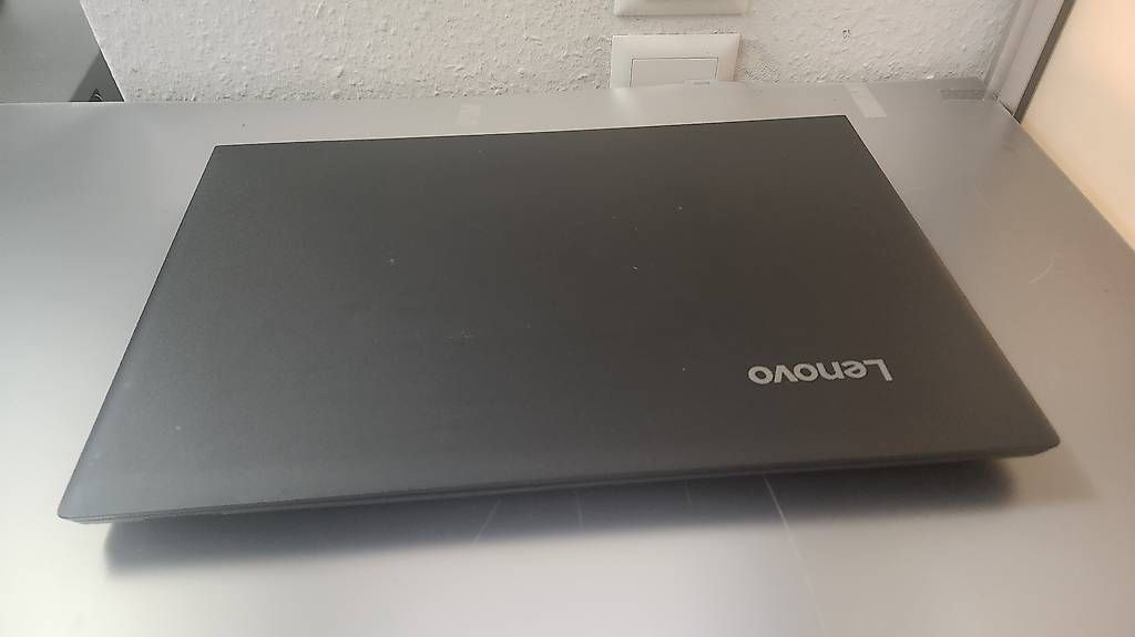 Notebook: Lenovo ideapad V110 Ecran 15.6" Intel Core i5 7th Gen – Usato da Donneloye venduto da ire_767q 3