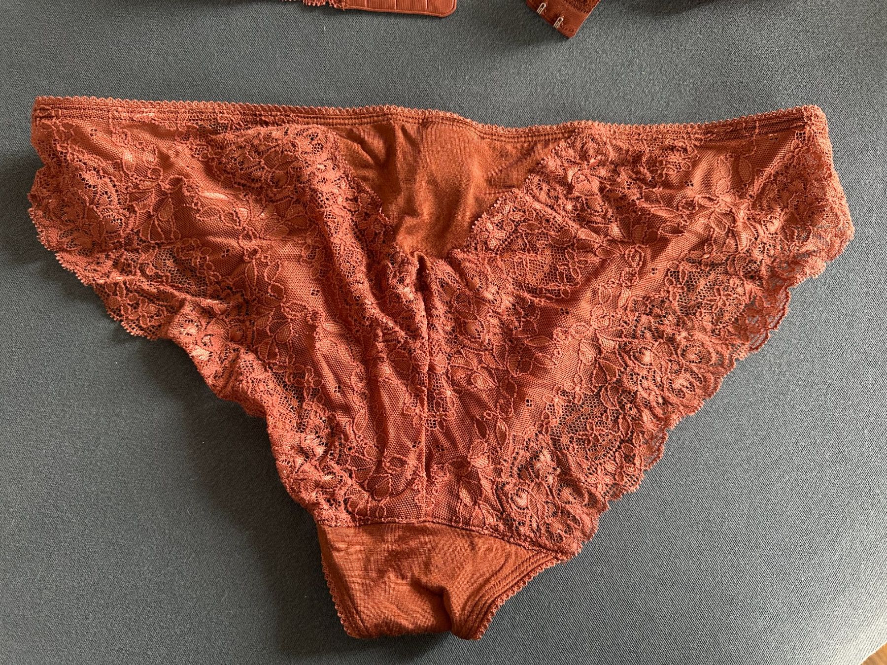 Calida Altra biancheria intima: Calida Sensual Secrets Spacer-BH mit Spitzen-Höschen – Nuovo (secondo la descrizione) da Burgdorf venduto da Luluk27 5