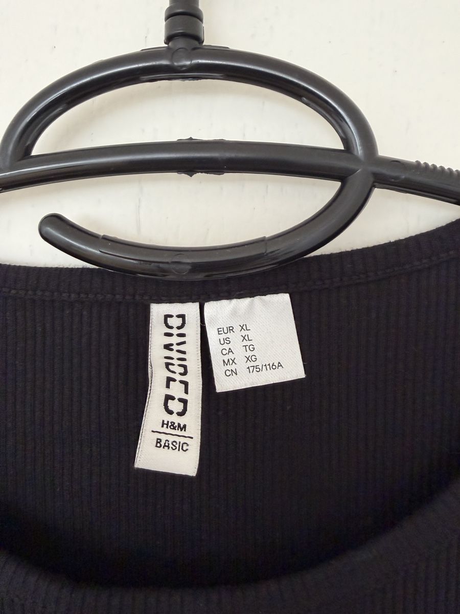 H&M T-shirt: Shirt Grösse XL – Nuovo (secondo la descrizione) da Schübelbach venduto da Sambodscha 1