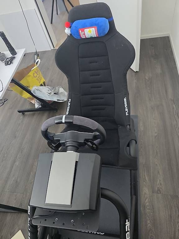 Fanatec Console: Hochwertiges Sim-Racing-Setup – Usato da Bussnang venduto da ER-23.I 3