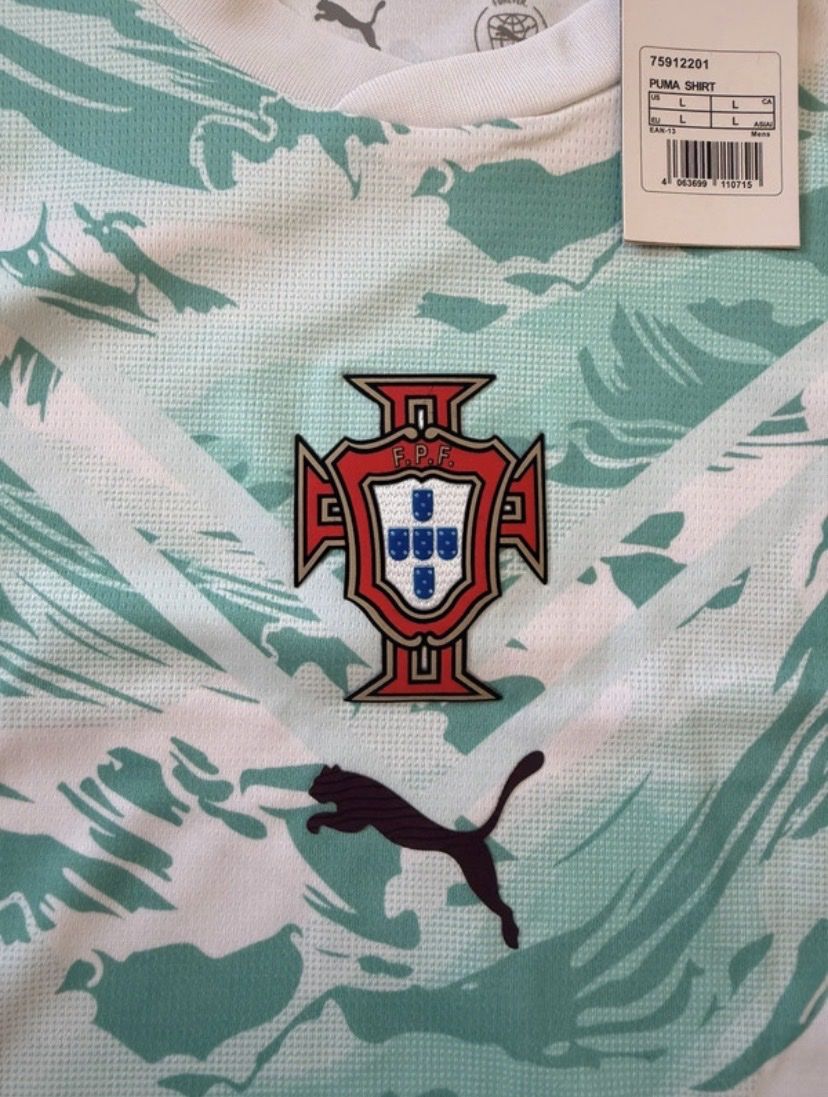 Puma Maillots de corps & Pantalons: Maillot portugal Neuf – Neuf (Voir description) à Ste-Croix par Elsa_illigo 2