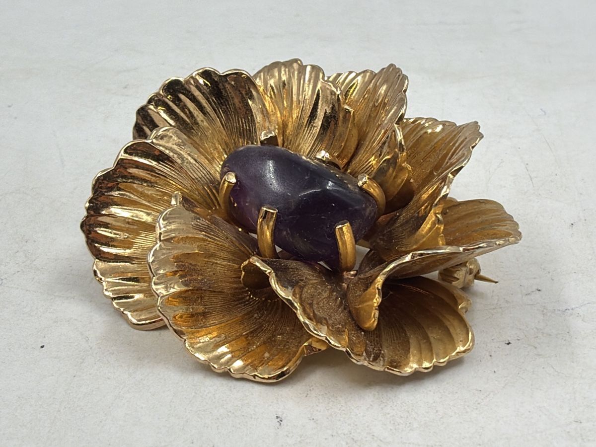 Broschen & Nadeln: Brosche Grosse Blumen Design goldfarben mit Amethyst – Gebraucht aus Sirnach von Fkobi 6