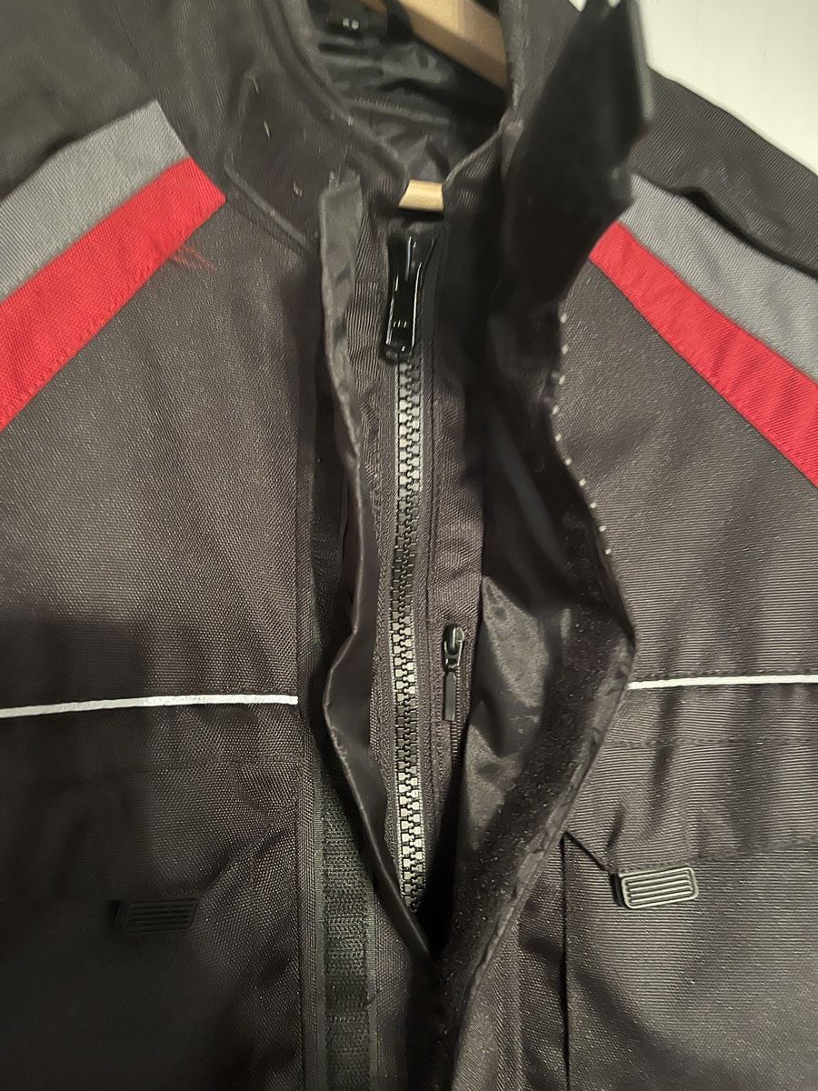 Jacken: Motorradjacke – Gebraucht aus Oberhofen Thun'see von Kaminfeger35 2