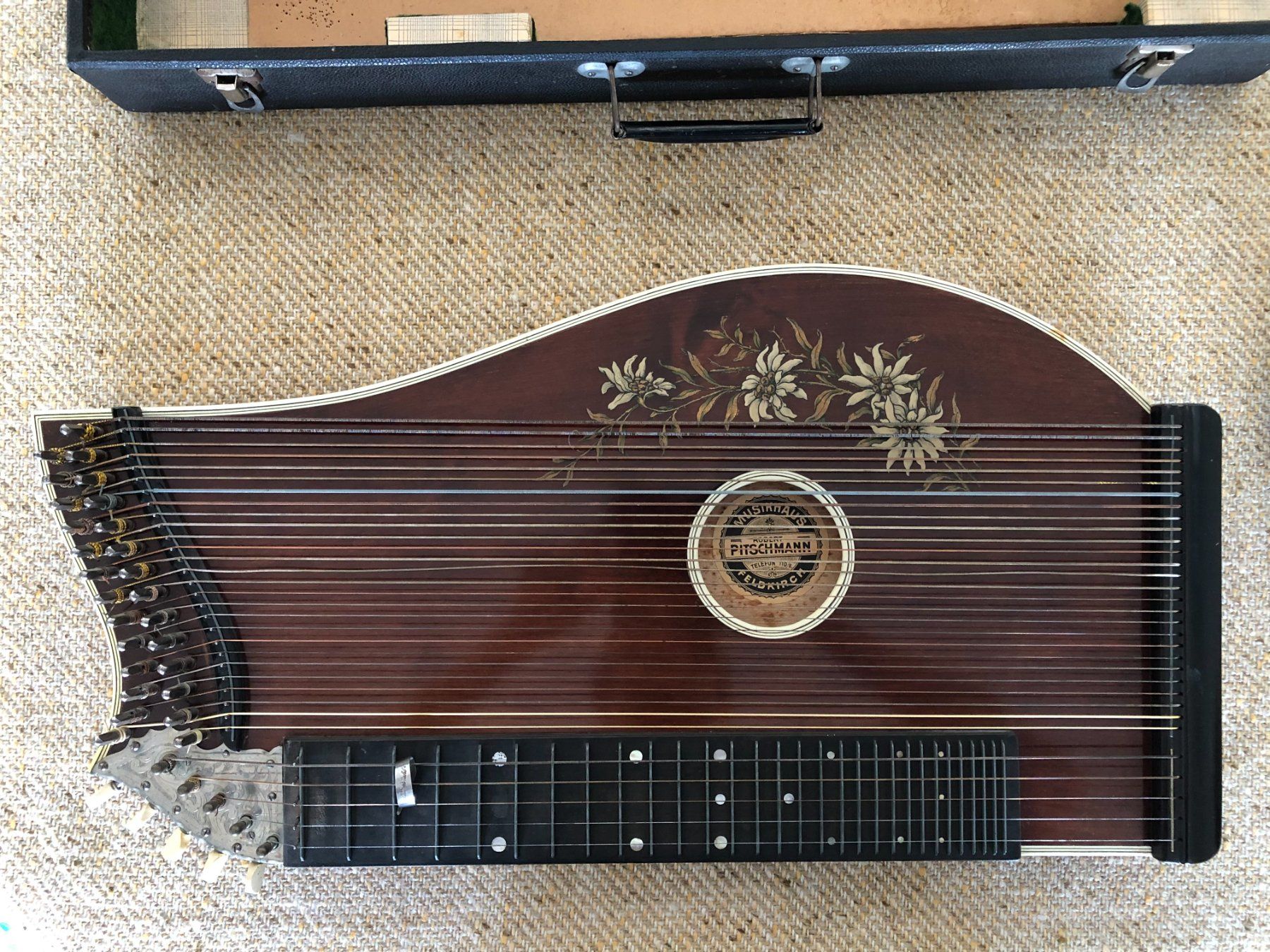 Strumenti musicali: Zither – Usato da Balzers venduto da Kubus28 1