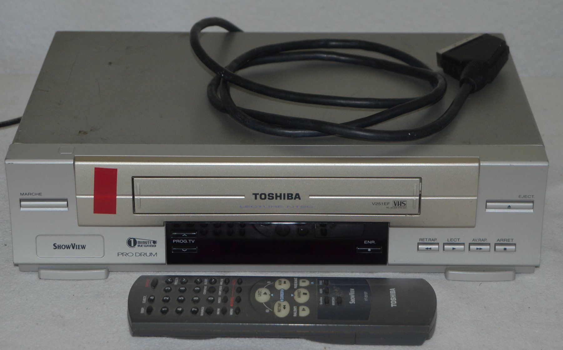 Toshiba Registratori: Toshiba V-251EF Videorecorder / magnétoscope VHS – Usato da Collonges venduto da arashee