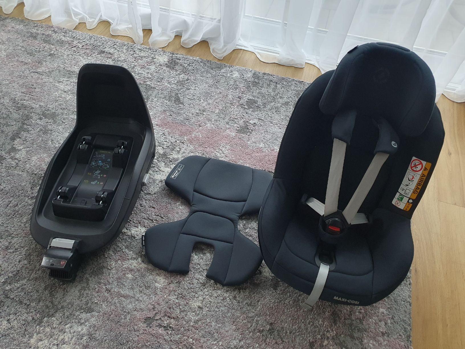Maxi-Cosi Seggiolini per auto: Maxi-Cosi Kindersitz mit Isofix Station – Usato da Basadingen venduto da bart80