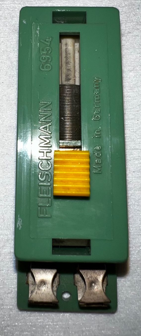 Fleischmann Modelleisenbahnen: Fleischmann Langsamfahr-Wiederstand , 6954 – Gebraucht aus Basel von jonnyhaas