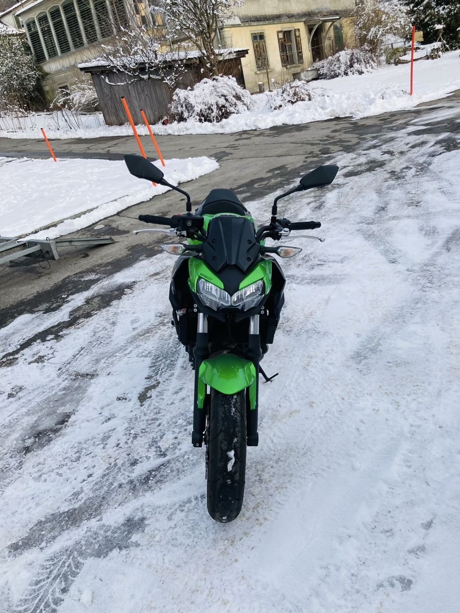 Kawasaki Strada: Kawasaki Z650 ABS 3400km – Usato da Bühler venduto da Evo85 3