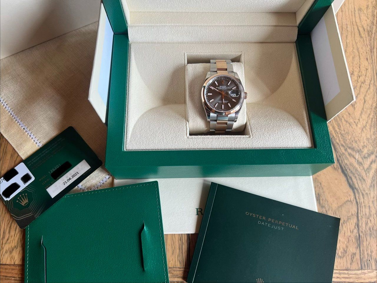 Rolex Orologi: Rolex Datejust 36 Ref. 126201 Full Set 2021 Box & Papiere – Usato da Erlenbach i. S. venduto da F.F.L 1