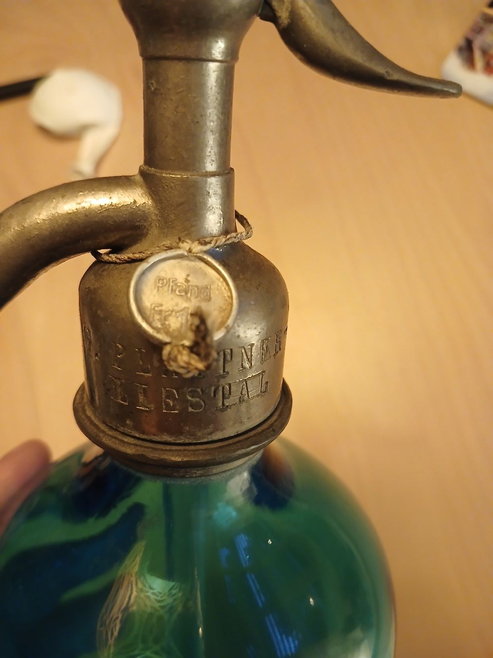 Bottiglie: Syphonflasche blau mit Buch der blaue Siphon – Usato da Duggingen venduto da Neuner 1