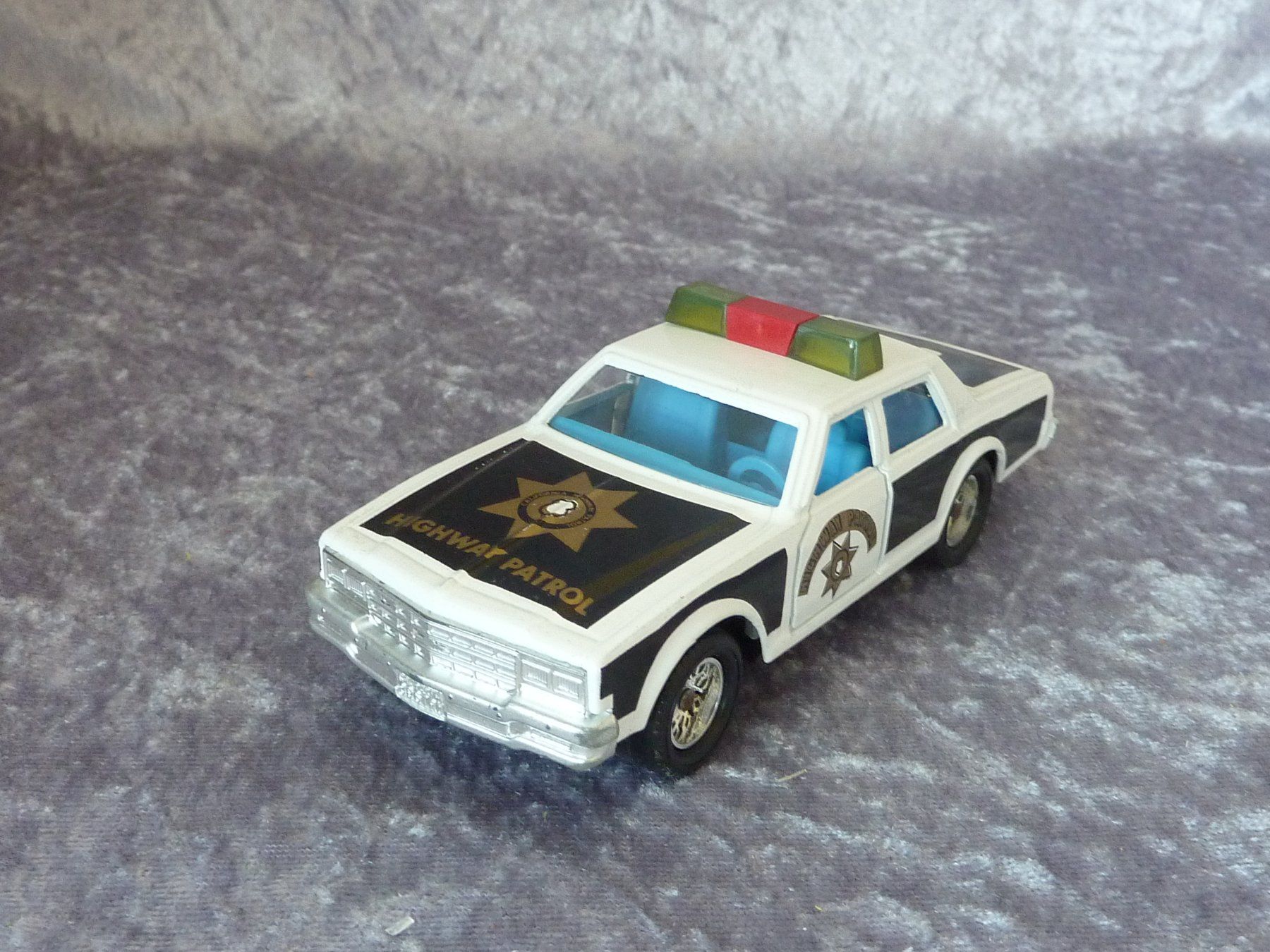 Chevrolet Modellini d'auto: Chevrolet Caprice Highway Patrol – Usato da Dürrenäsch venduto da modellautos4you 1