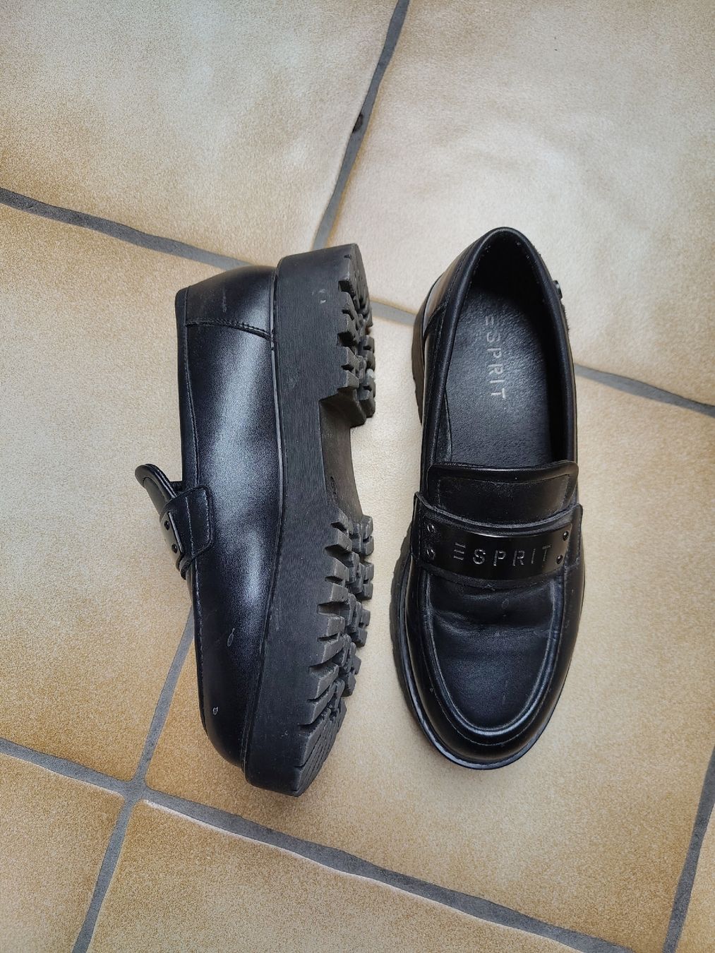 Esprit Herrenschuhe: Schwarze Leder Loafer von Esprit – Gebraucht aus Winterthur von LenaLena03 1