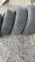 4 Autoreifen auf Stahlfelgen gebraucht schwarz
