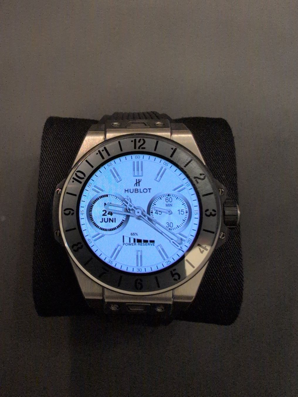 Hublot Smartwatch: Hublot Big Bang e Smartwatch – D'occasion à Oftringen par enomist88
