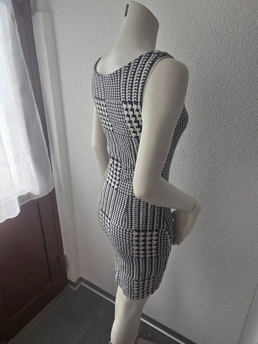 Vestiti: Robe MANGO Taille S – Usato da Les Verrières venduto da kitel79 4
