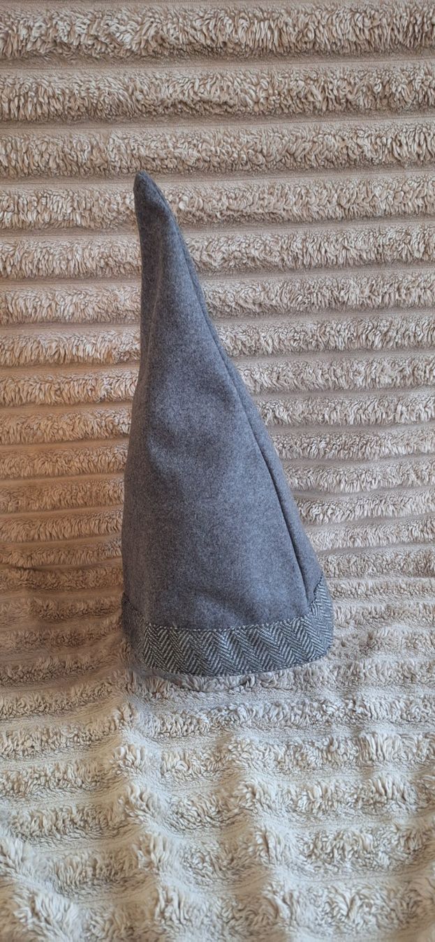 Costumi: Mittelalter Hut Kostüm – Usato da Wetzikon ZH venduto da NaWetzi 1