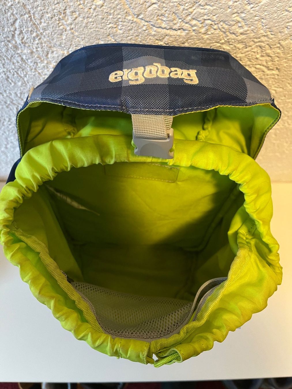 Ergobag Borse & Zaini: Ergobag Kinderrucksack mit Feuerwehr-Motiv – Usato da Worben venduto da Jimmymania 1