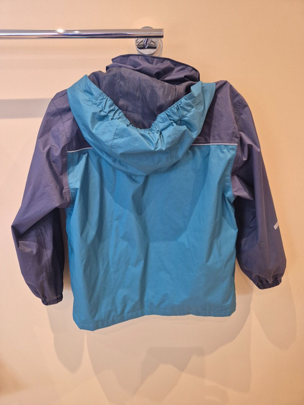 Giacche & Cappotti: Regenjacke blau/türkis, Gr. 128 – Usato da Dietikon venduto da grafad 1