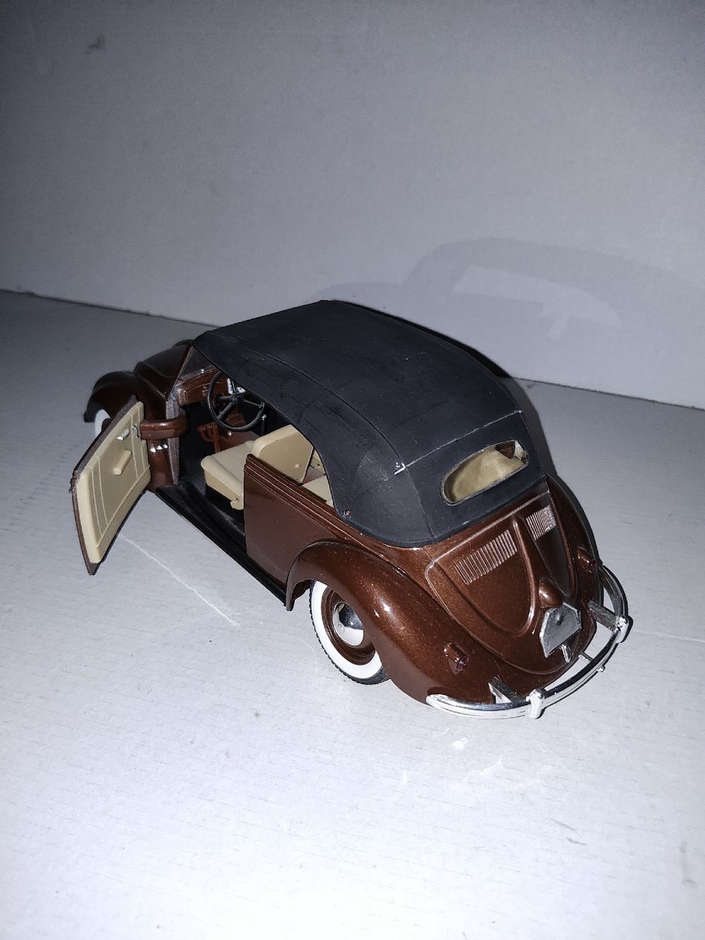Volkswagen Modellautos: VW Käfer Cabriolet Modellauto, Braun, – Gebraucht aus Boniswil von 1988liringreen