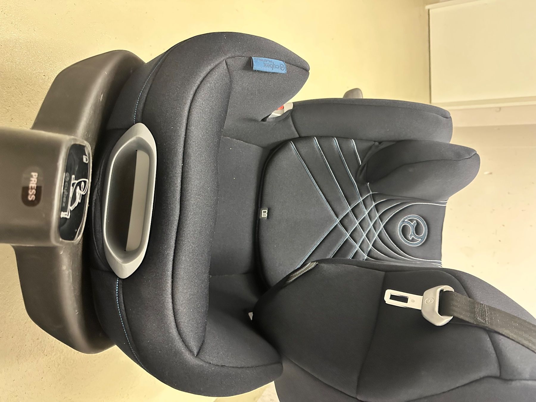 Cybex Seggiolini per auto: Cybex - Anoris T - Mit airbag – Usato da Zug venduto da sourbeef 3