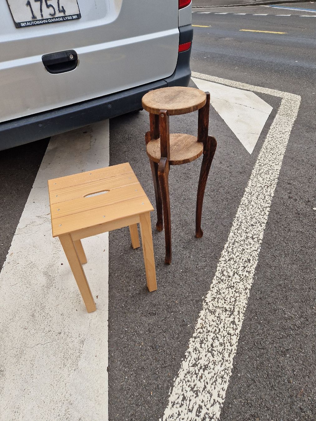 Sgabelli: Blumenhocker alt.  Top Zustand! – Usato da Mörigen venduto da Clio111 2