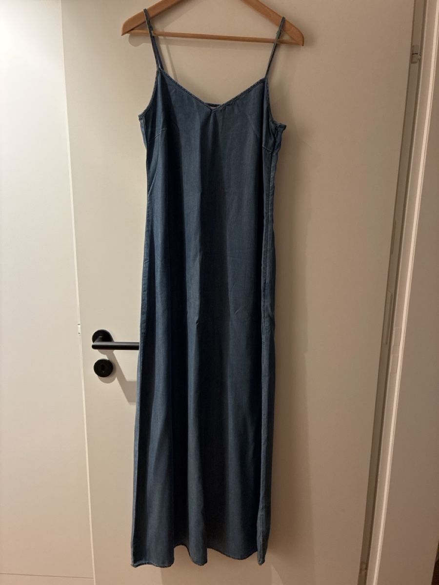Esprit Robes: Jeanskleid Esprit Gr.M – D'occasion à Illnau par Anook05