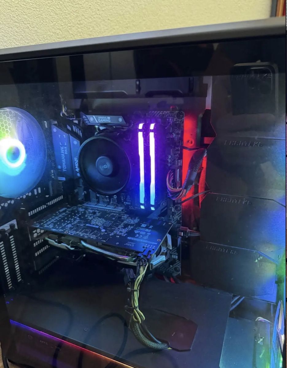 Custodie: Pc gaming – Usato da Assens venduto da eli_m8ct 3