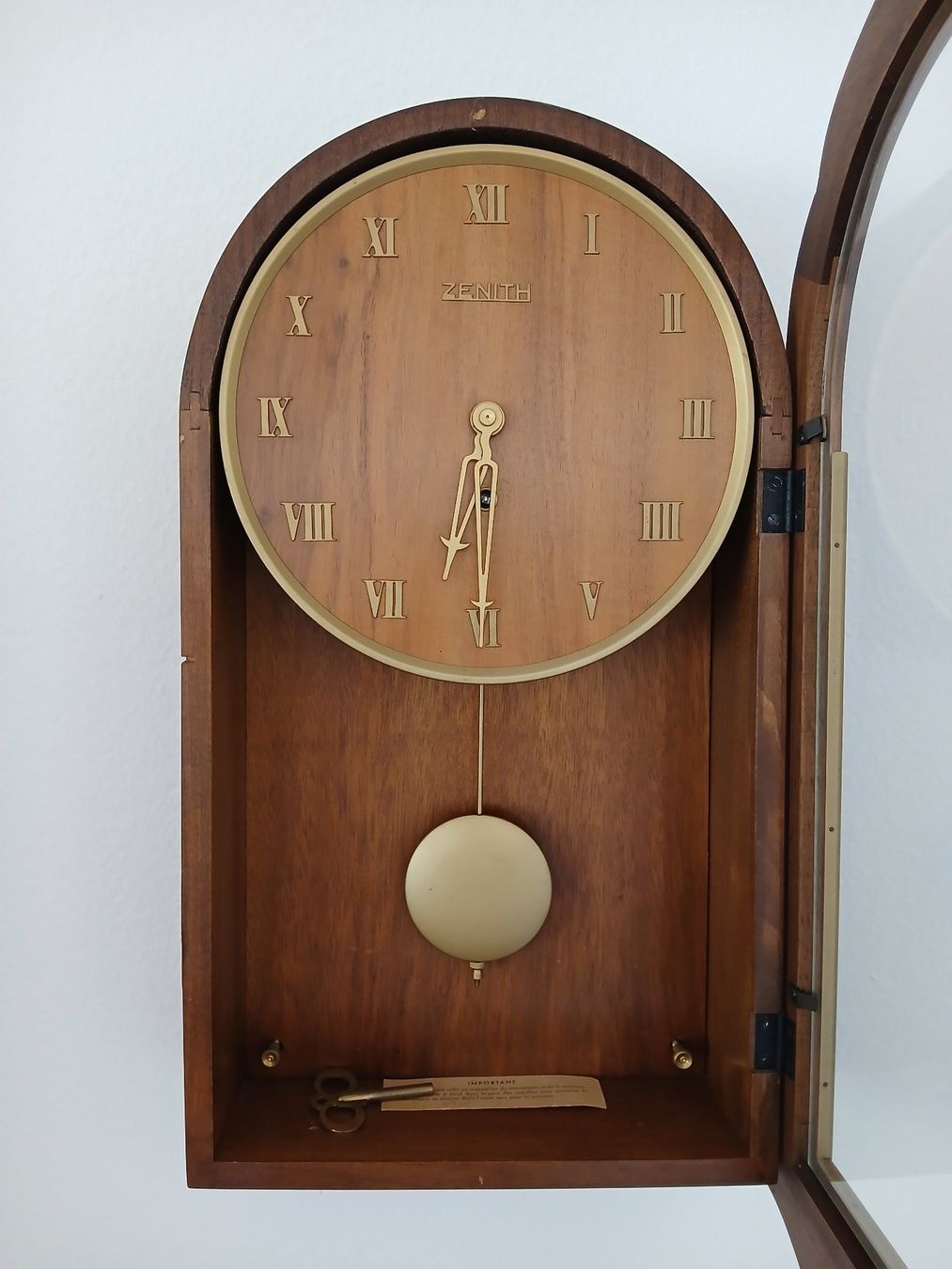 Zenith Orologi: Zenith Wanduhr, Holz – Usato da Zug venduto da flormita