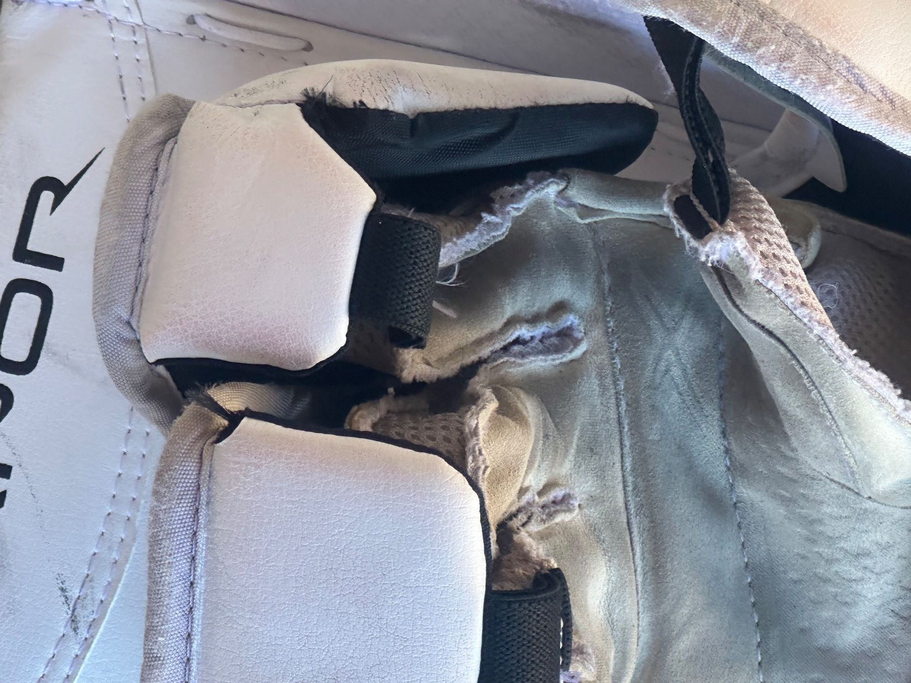 Guanti & manicotti: Eishockey Torhüter Blocker rechts. – Usato da Messen venduto da her_6hk6 3