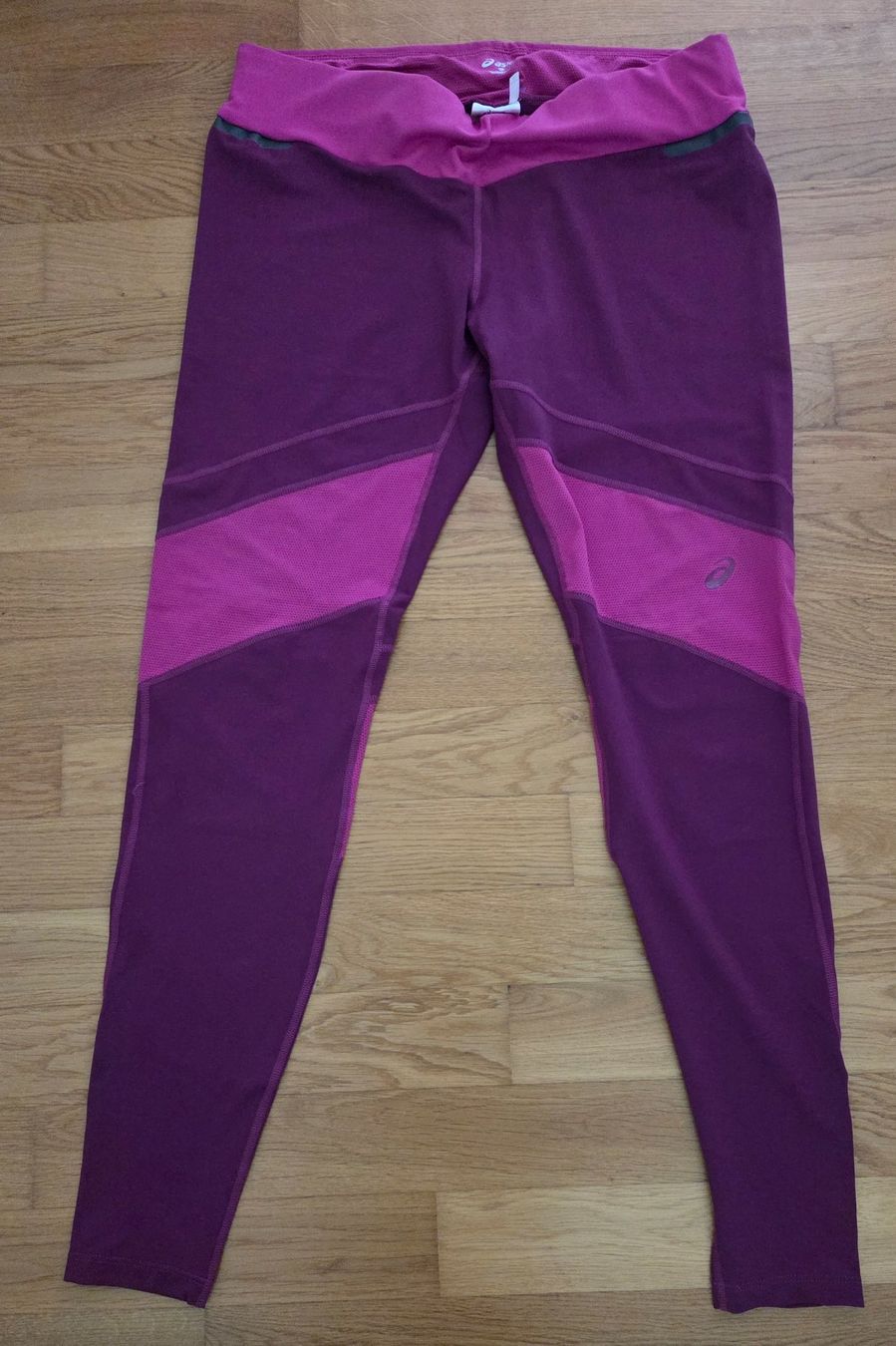 Asics Leggings: Asics Trainerleggins Gr.XL Neuwertig – Gebraucht aus Sursee von Ventiduese